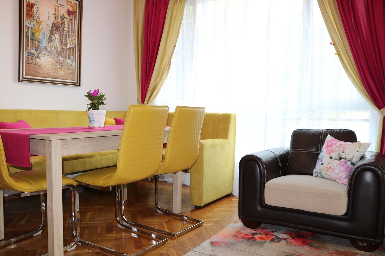 Sea Port Celebrity Apartment - Lets4Holiday Varna Exteriér fotografie