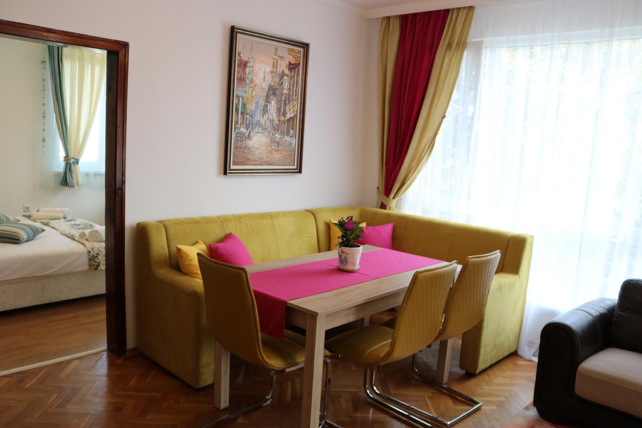 Sea Port Celebrity Apartment - Lets4Holiday Varna Exteriér fotografie