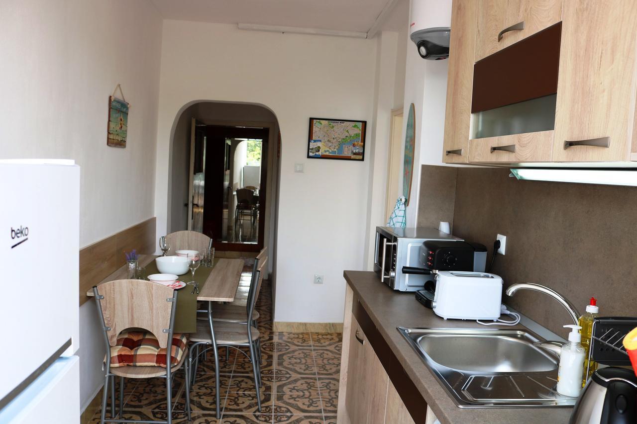 Sea Port Celebrity Apartment - Lets4Holiday Varna Exteriér fotografie